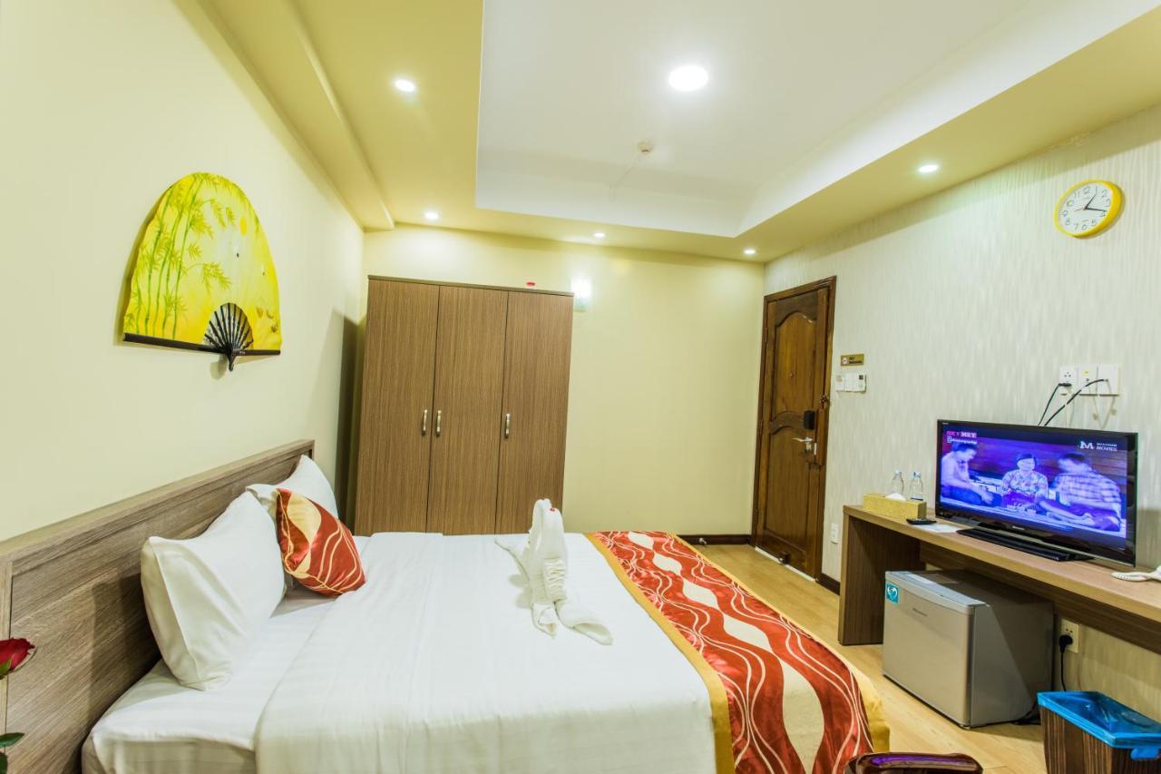 Golden Gate China Town Hotel Yangon Exteriör bild