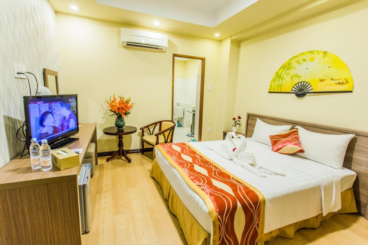 Golden Gate China Town Hotel Yangon Exteriör bild